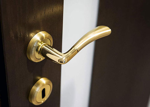 元宝24小时上门开锁公司