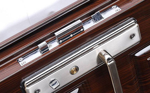 元宝24小时上门开锁公司