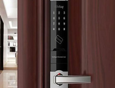 元宝24小时上门开锁公司